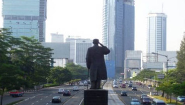 PELARANGAN SEPEDA MOTOR: Polisi, Dishub & Satpol PP Dikerahkan Jaga Jl. Medan Merdeka-Thamrin